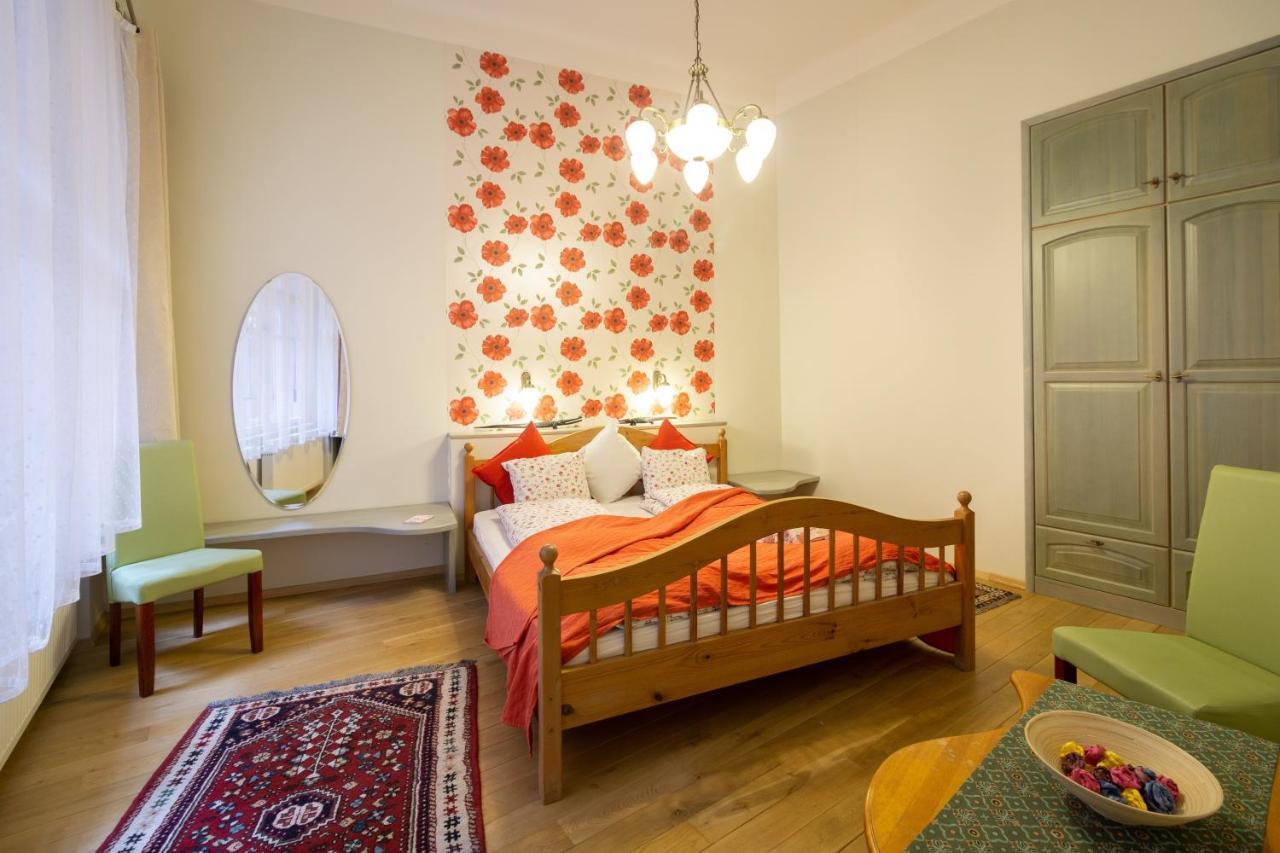 Jewel In Buda Apartment Budapest Exteriör bild